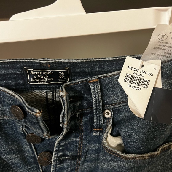 NWT 00S Abercrombie High Rise Ankle Skinny Jeans - Picture 3 of 4